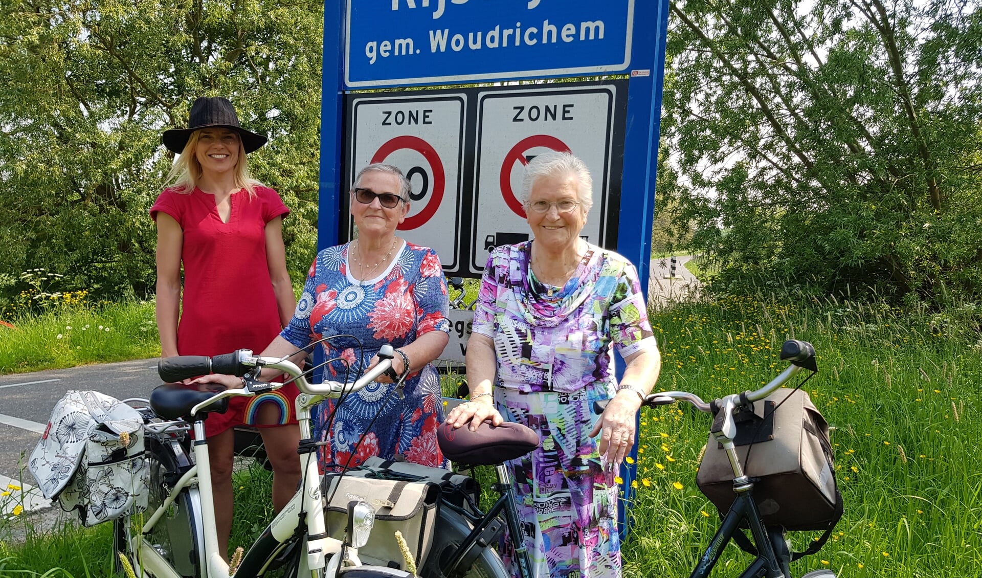 Paula Jorritsma, Gerda Hagen-Verdoorn en Annie Hakkers-Verdoorn.