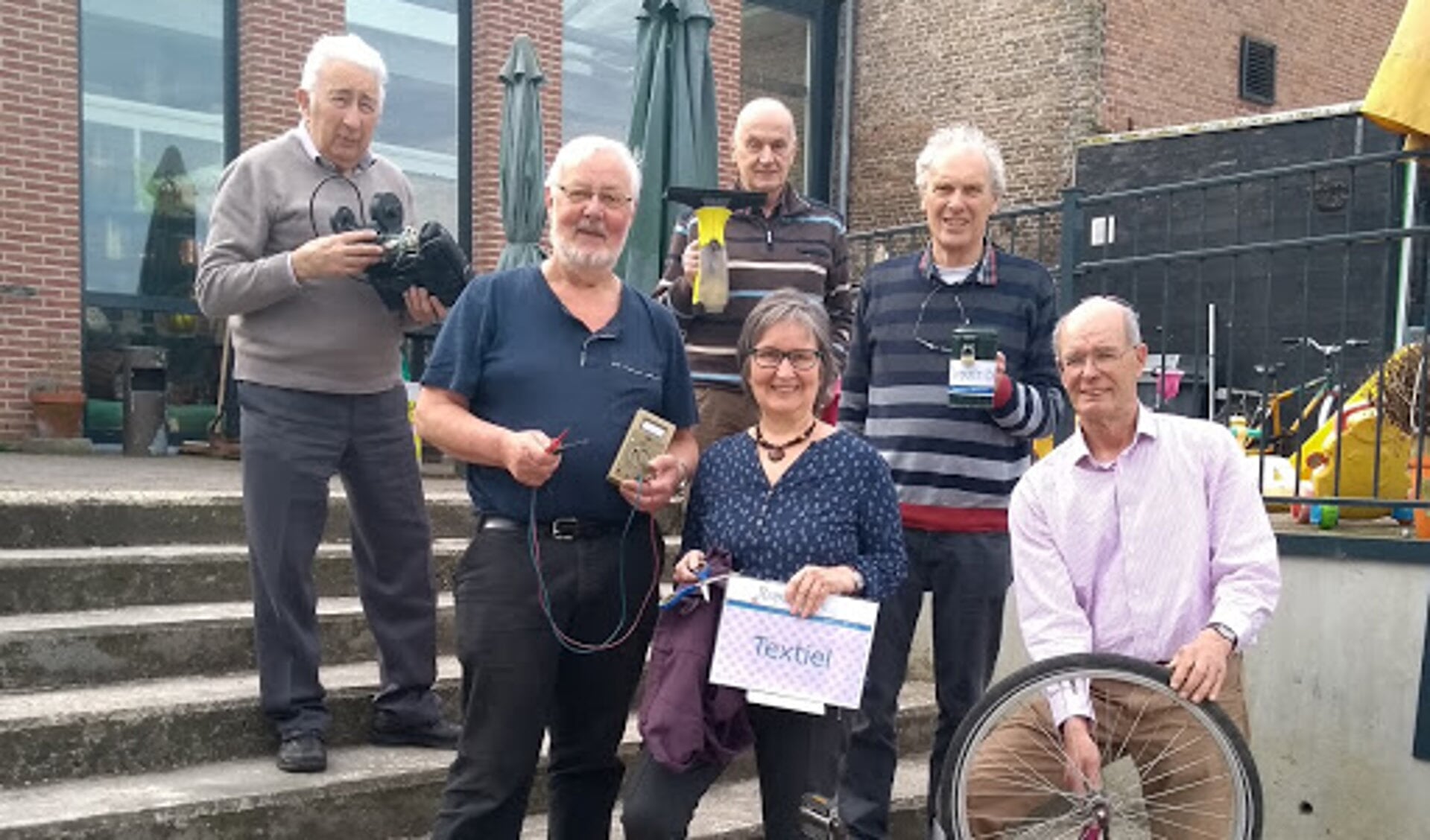 • Archieffoto van het Repair Café.