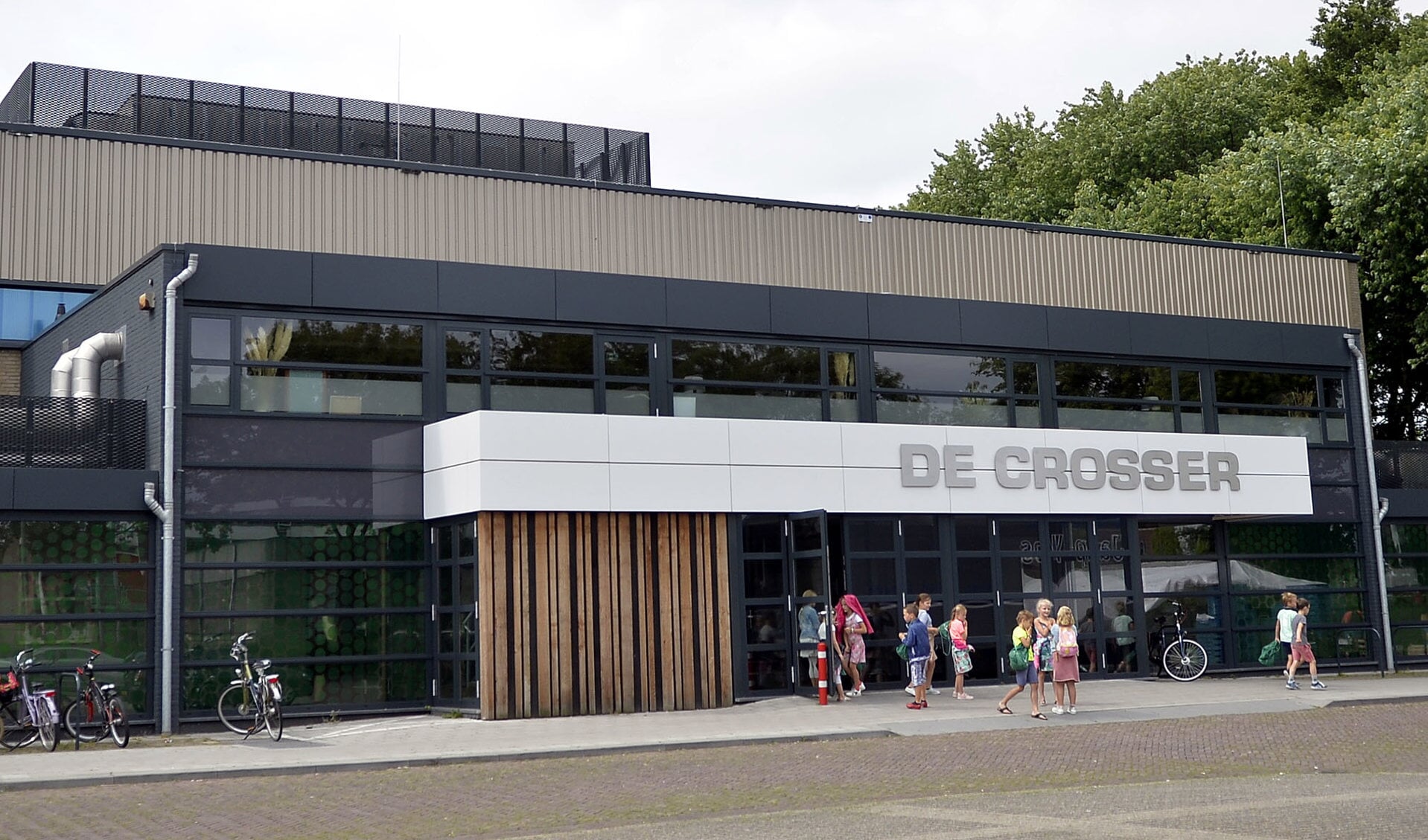 Als het aan AltenaLokaal ligt, komt er snel een oplossing voor het café in De Crosser.