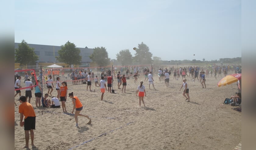 • Op de kop af 150 teams genoten van het toernooi.