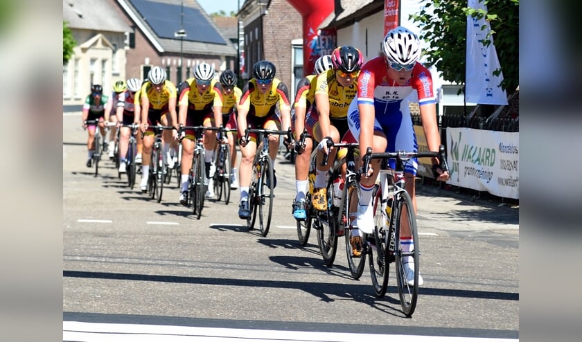 • Jan van Arckel domineerde bij de dames.