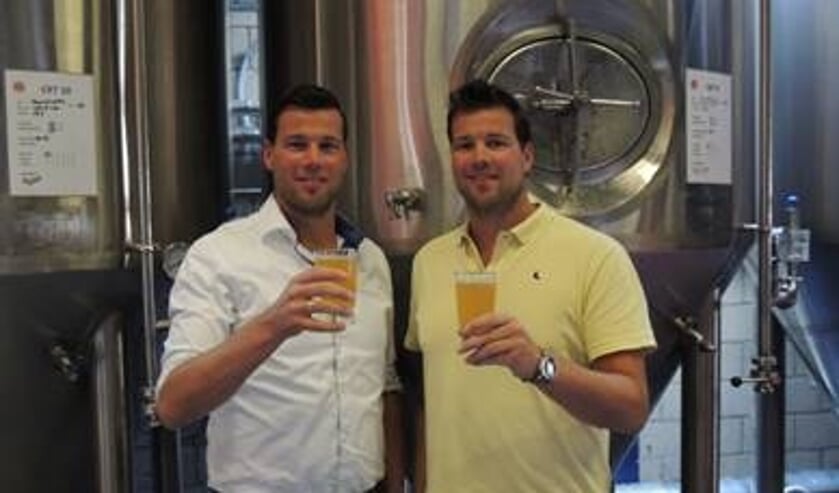 • Jesper en Peter Schoonen.