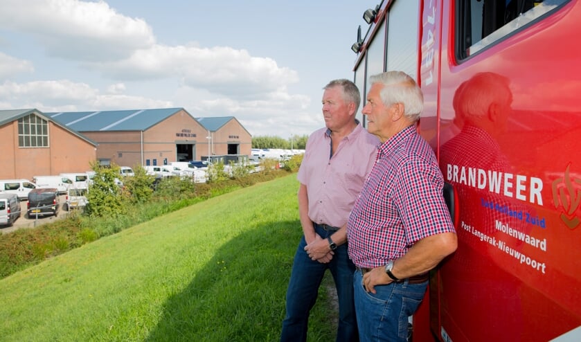 • Piet Sterrenburg (rechts) en Arie Pieter Brokking.