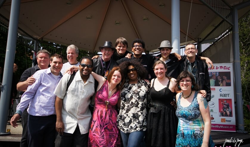 • De artiesten van United by Music.