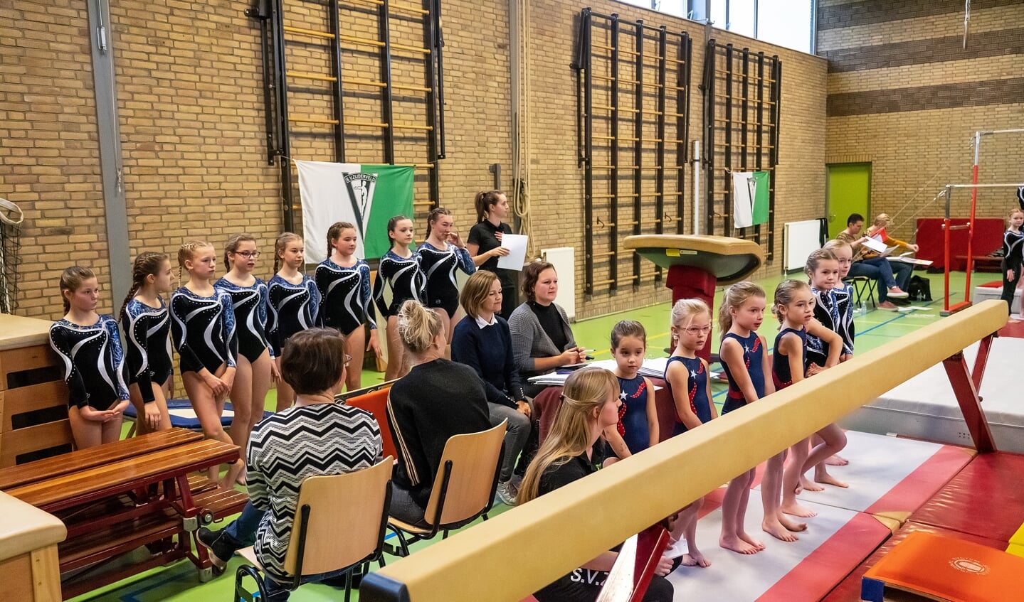 Onderlinge wedstrijd gymvereniging SVZ.