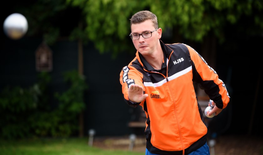 • Mario Blom begon op zijn achtste met jeu de boules.
