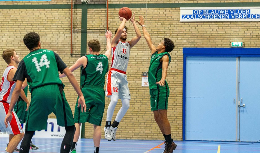 • Schotpoging van Klipperstars.