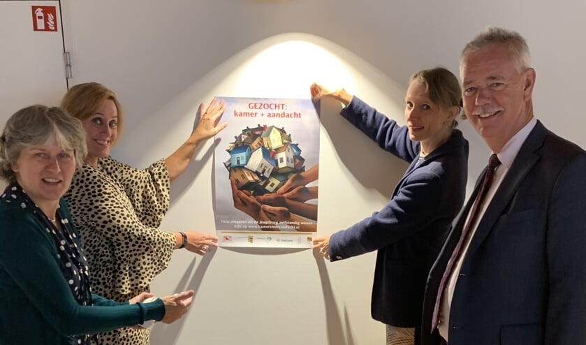 • De wethouders Jana Smith (Houten), Ellie Eggengoor, Marieke Schouten (Nieuwegein) en Johan van Everdingen (Lopik) starten de zoektocht naar 'kamers met aandacht'.