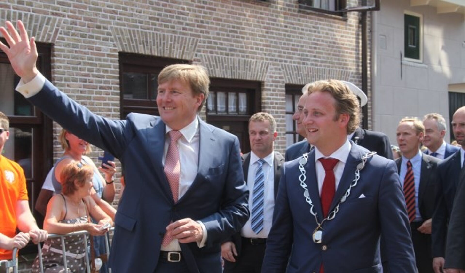 Het hoogtepunt van de ambtsperiode in Oudewater was ongetwijfeld het bezoek van Koning Willem Alexander. (Archieffoto: Alex de Kuijper)