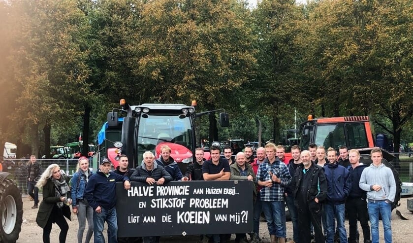 • De Alblasserwaarders die dinsdag per trekker naar het Malieveld in Den Haag gingen.