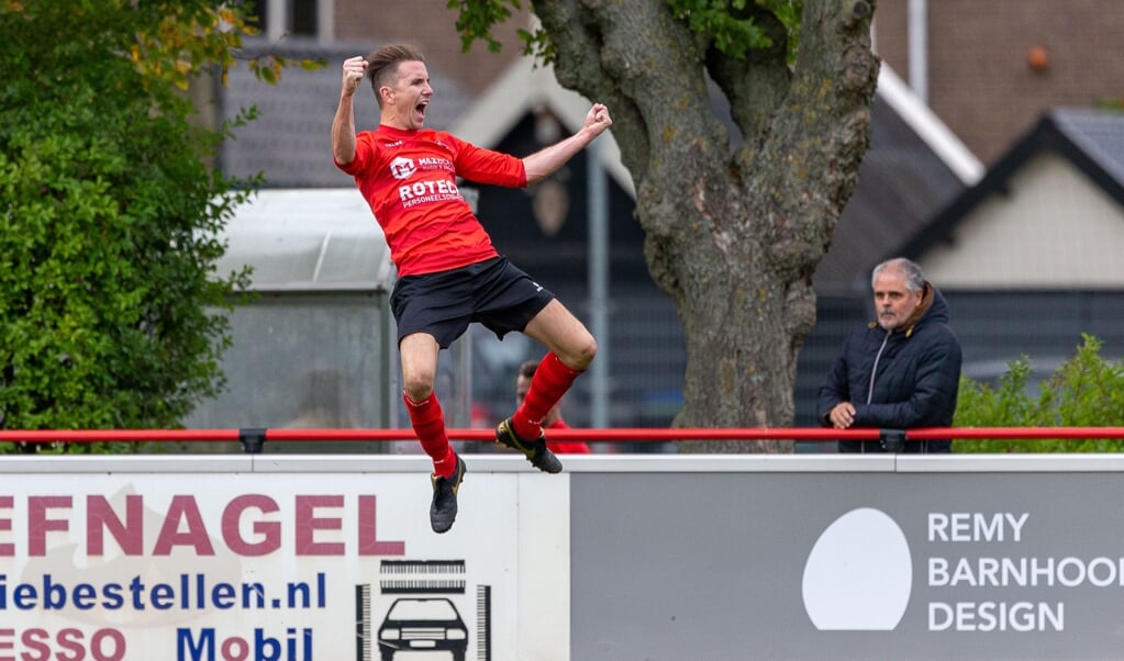 De Zwerver - SV Charlois (1-1).