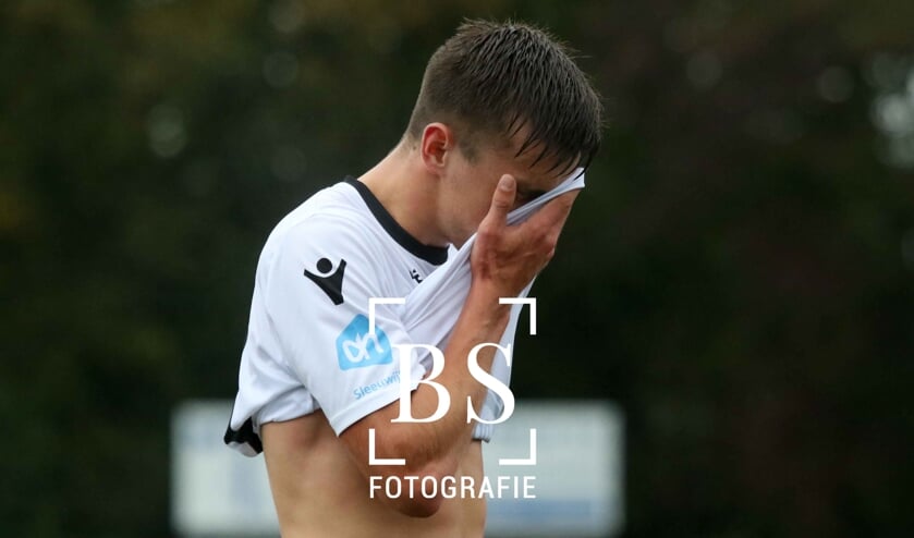 • Sleeuwijk - Tricht (1-1).