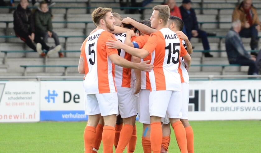 • Alblasserdam - Schoonhoven (3-0).