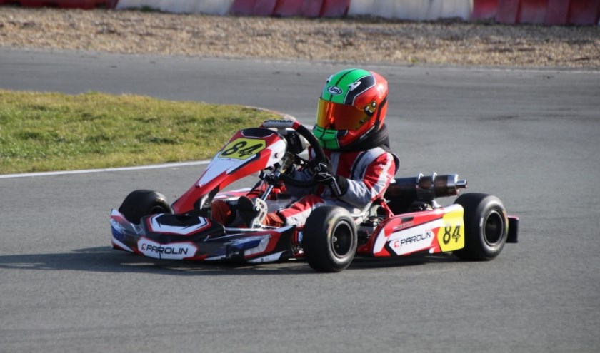 • Luca van Leer in actie in Berghem.