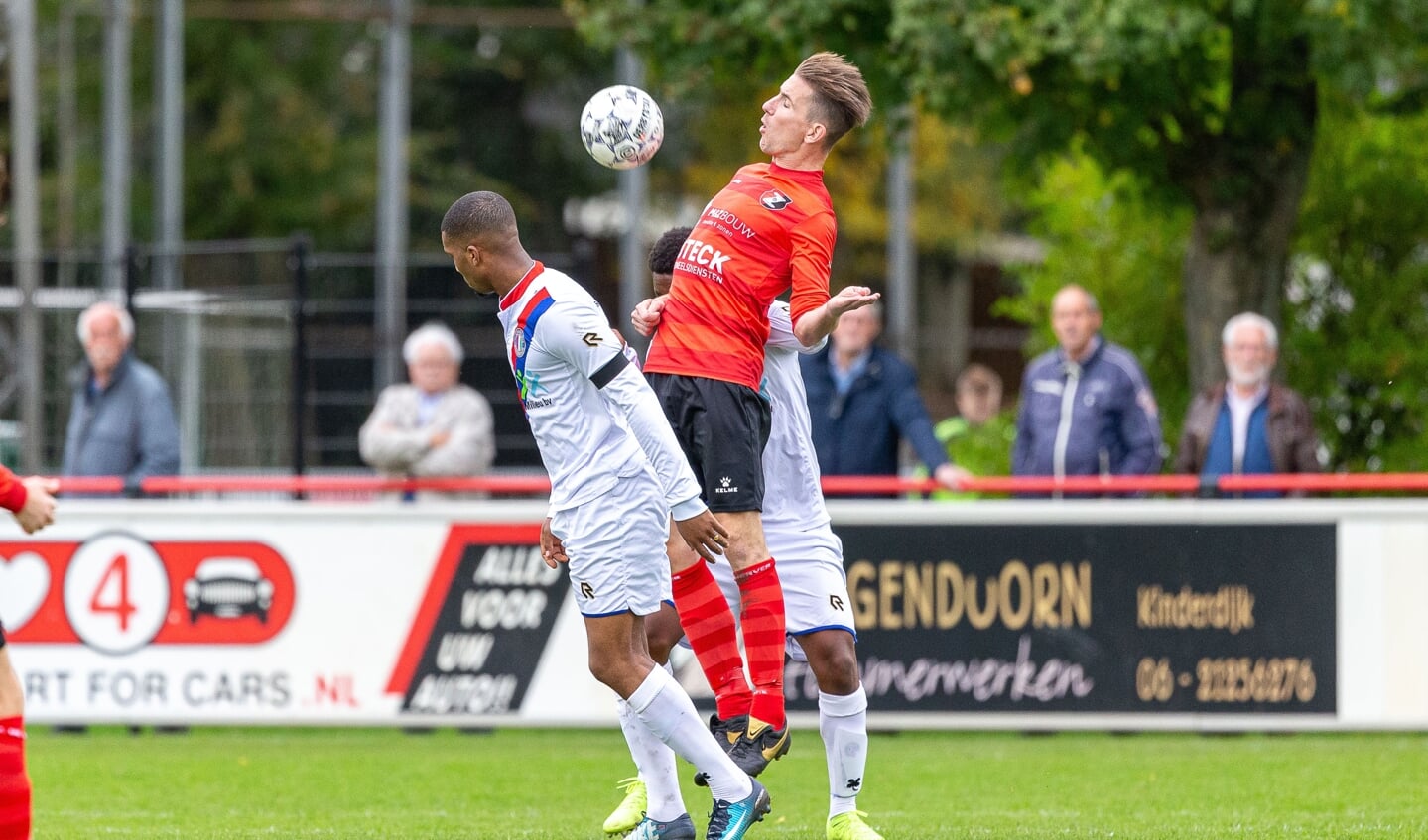 De Zwerver - SV Charlois (1-1).