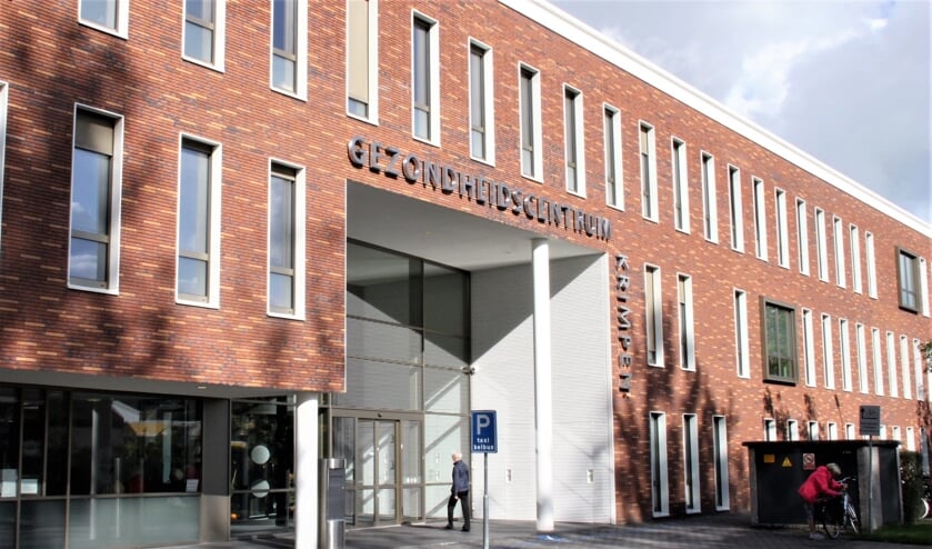 • Entree van het Gezondheidscentrum.