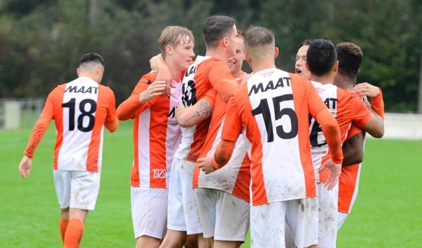 • Alblasserdam - Ameide (7-2).