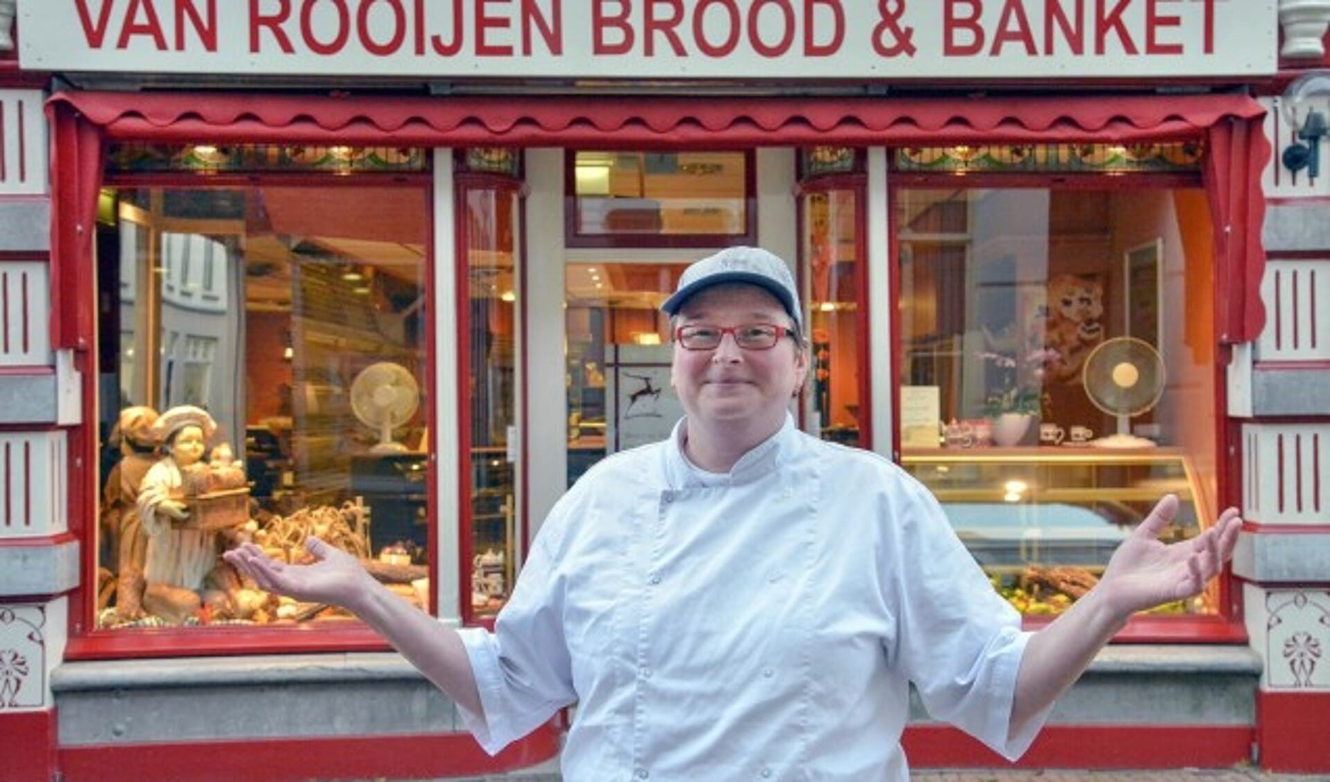 Christine van Rooijen sluit op 31 december haar bakkerij en winkel; 90 Jaar nadat haar opa er in 1929 begon. (Foto: Paul van den Dungen)