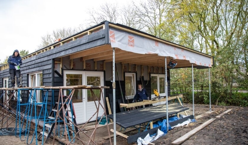 De nieuwe schuur zal ook als vergaderruimte fungeren. Met daarbij een prachtige veranda waar de gasten kunnen vertoeven
