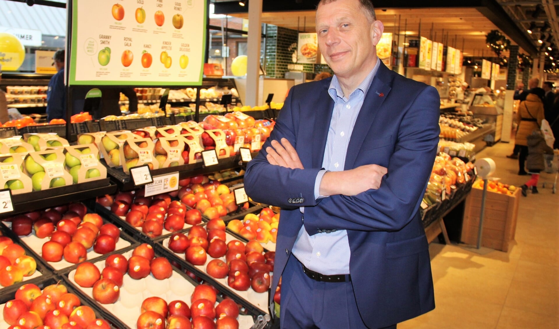 • Arnold de Jongste van de vernieuwde Jumbo-supermarkt op winkelcentrum De Korf. 