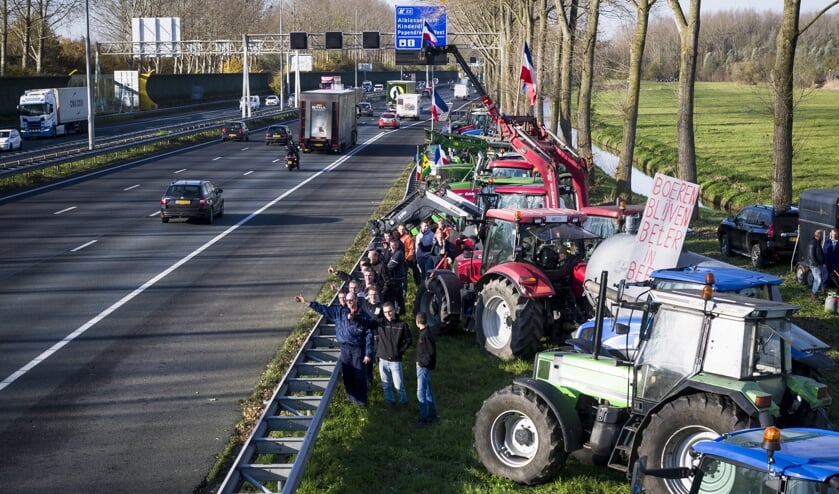 Actie boeren langs A15