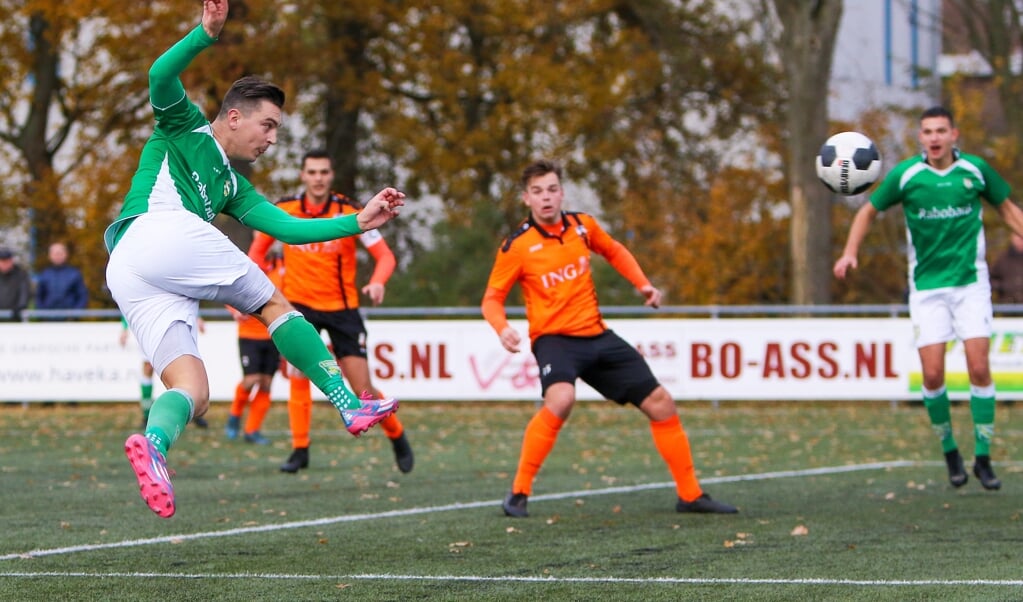• Nieuw-Lekkerland - Terneuzense Boys (5-0).