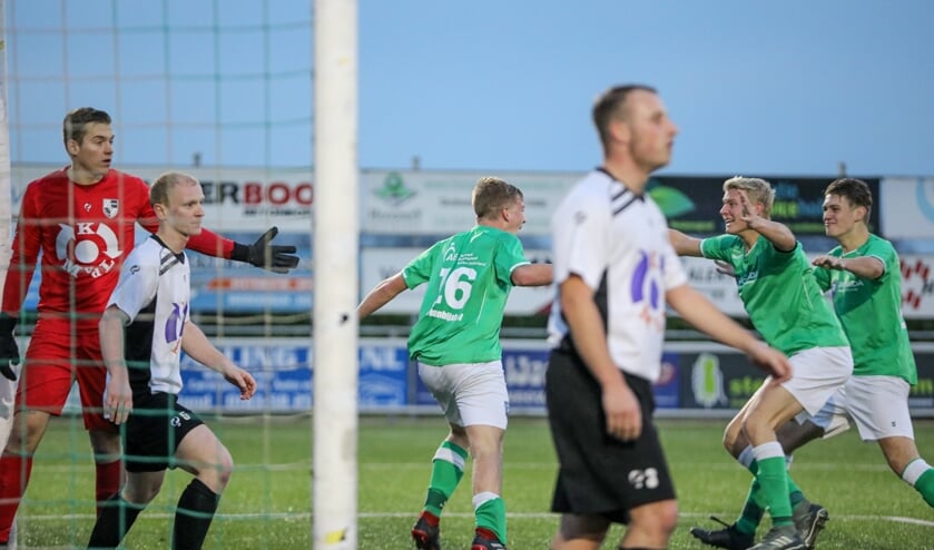 • VVAC - Lekkerkerk (2-1).