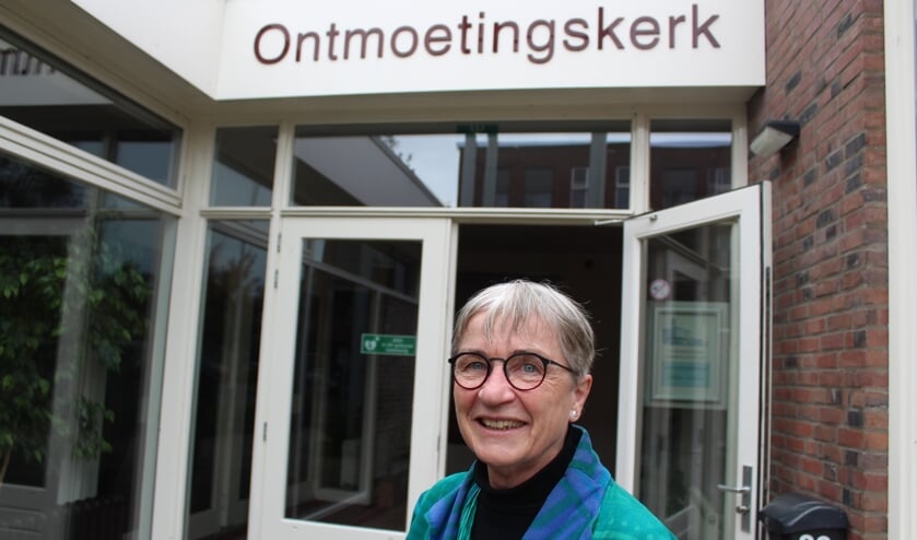 Ds. Lucy Schermers: de deur van de Ontmoetingskerk staat open voor iedereen.