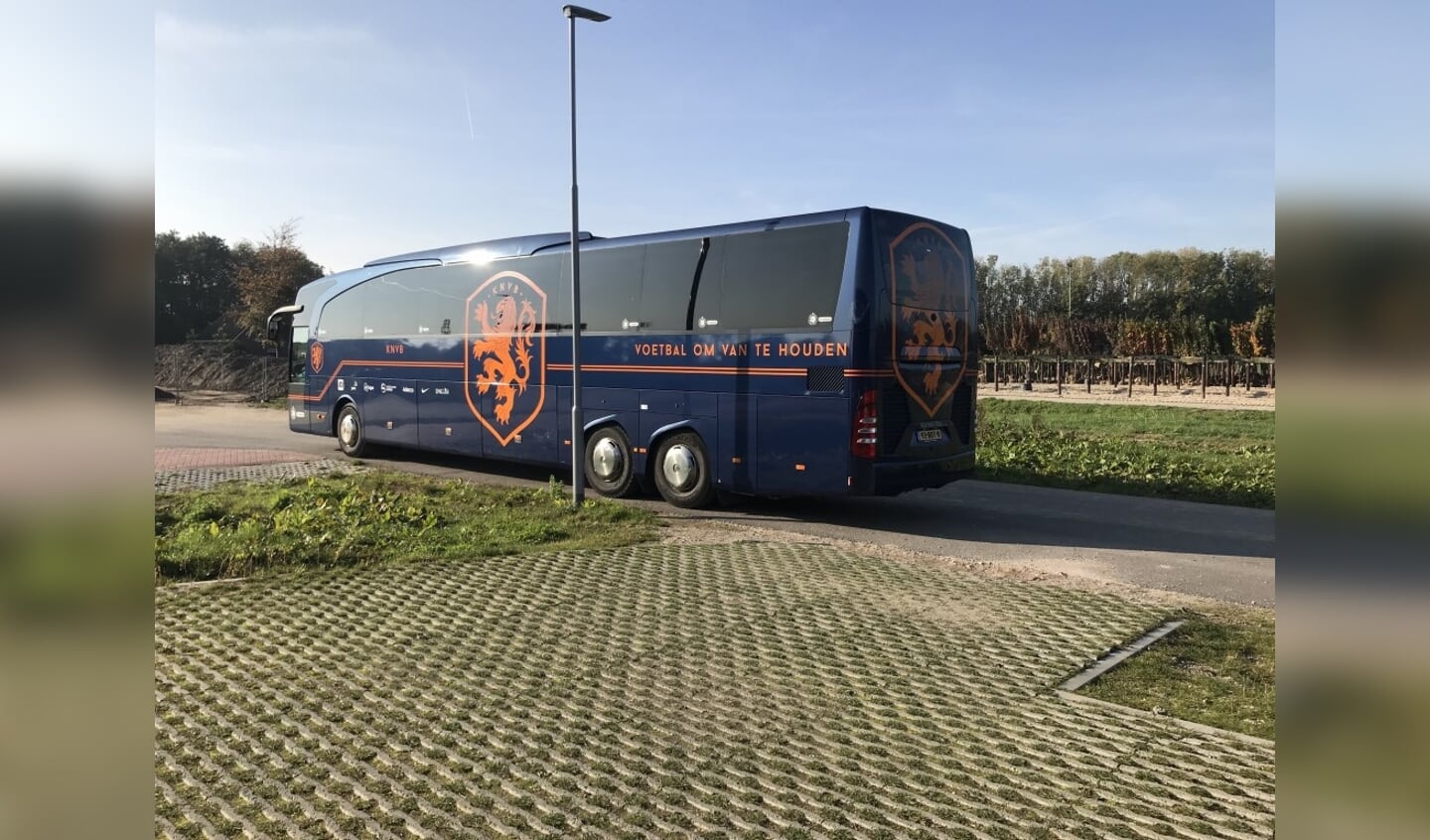 De Spelersbus van het Nederlands elftal...