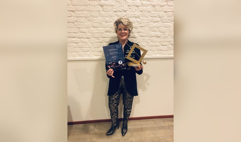 • Jolanda van Veen is de eerste MaesTro dirigent van Genderen.