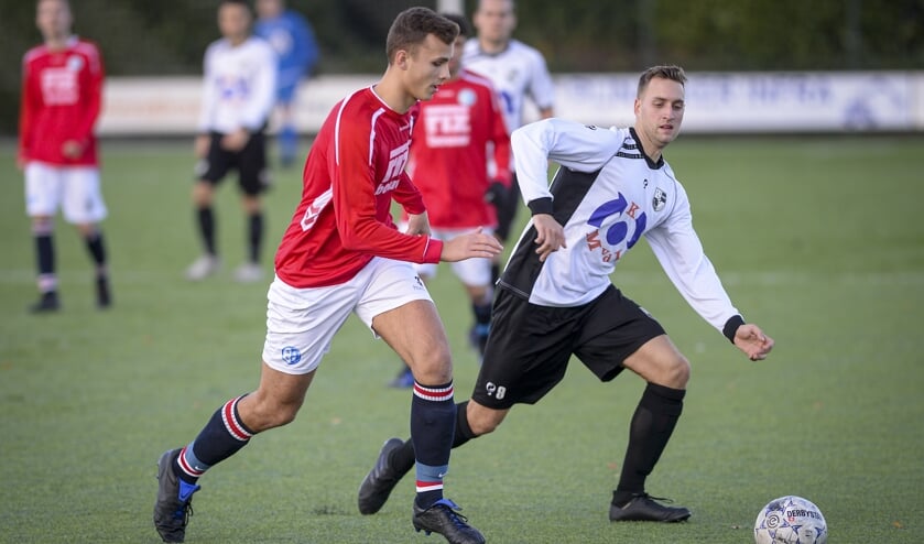 • Lekkerkerk - Schoonhoven (3-1).