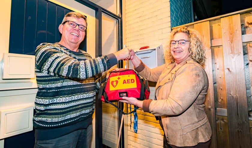 • Kees Franke (Koepelkerkgemeente PKN) en Jeannette Hessels (EHBO Arkel).