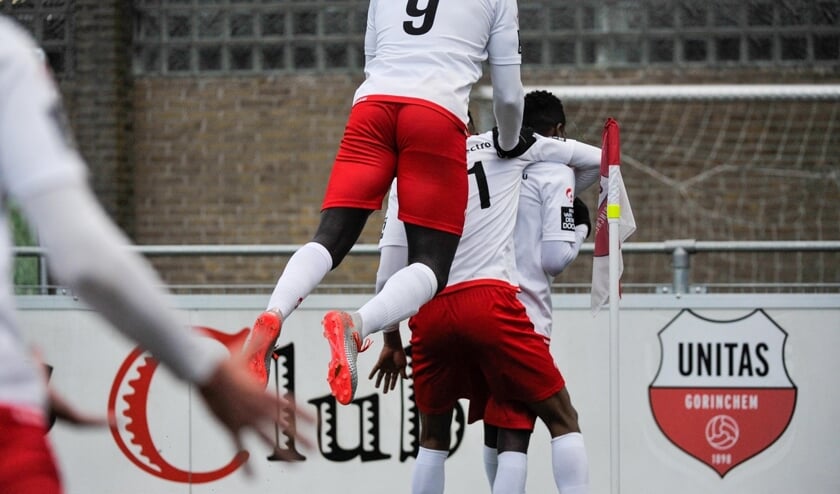 • Unitas - IFC (2-0).