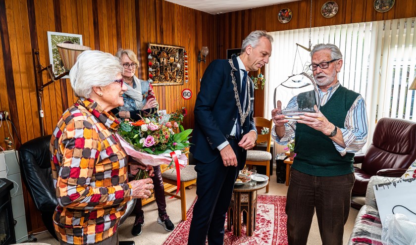 Echtpaar de Wolf-Beek 60 jaar getrouwd