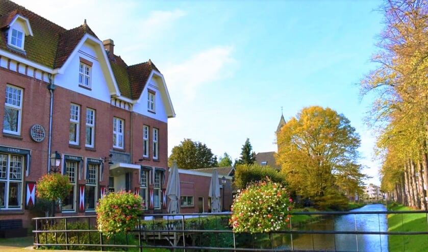 • Het Oude Posthuys aan de Meent in Leerdam.