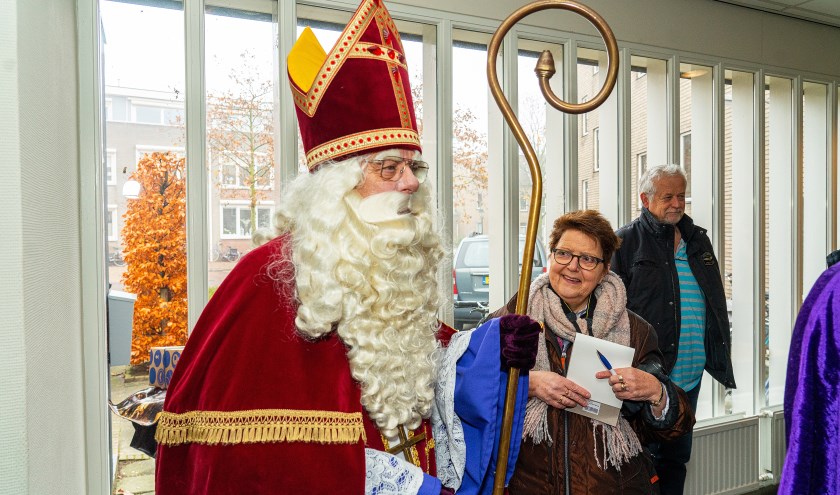 Top 2000 Stembus bij Bethelkerk in Leerdam