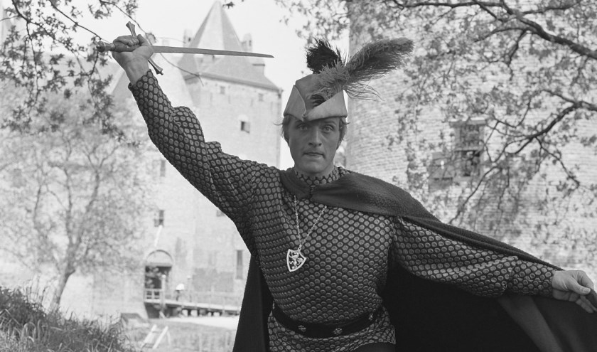 • De legendarische televisieserie Floris is deels opgenomen in Slot Loevestein.