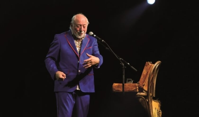 Fans van deze Vlaamse grootheid kunnen hun hart ophalen want hij is vrijdag 10 januari te zien in het Isala Theater. (Foto: Liesa Servranckx)