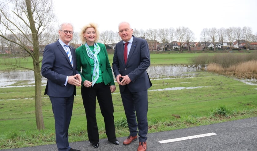• Burgemeesters Jan Pieter Lokker, Reini Melissant en Dirk van der Borg.