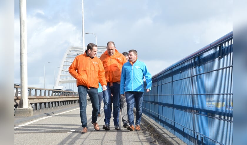 • Van links naar rechts: Bart Meijboom (nummer 5), Henk van Zelst (nummer 2) en Hermen Vreugdenhil (nummer 1).