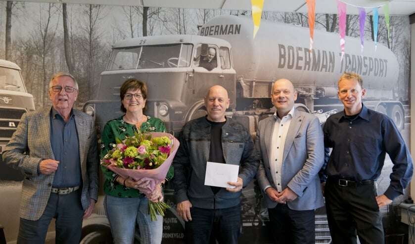 • Teus Boerman, Mar Vogel, Ruub Vogel, Wim Nienhuis en Conrad Boerman (v.l.n.r.).