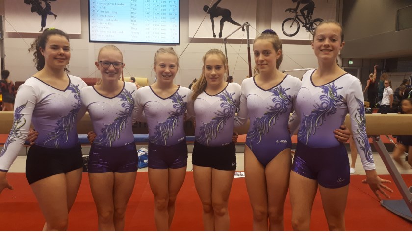 • Tessa, Emma, Hannah, Fleur, Nayinthe en Valérie.