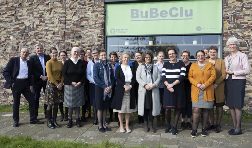 Een feestelijke bijeenkomst in Bubeclu dinsdagmorgen.