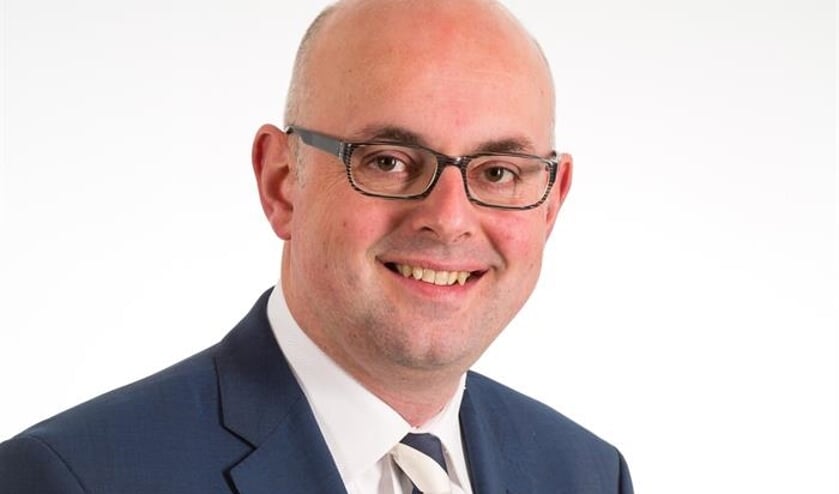 <p>• Burgemeester Martijn Vroom.</p>