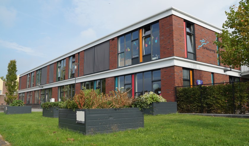 • De Walsprong is tegenwoordig gevestigd in brede school De Waluwe.