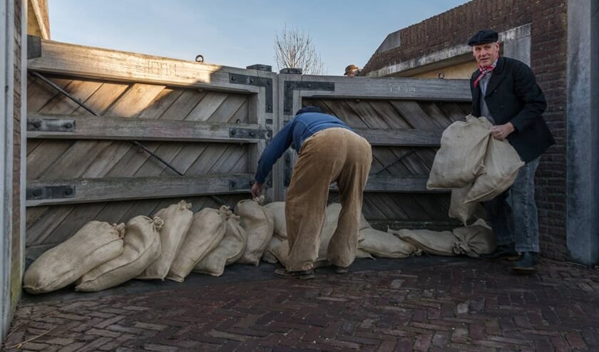 • Oefenen voor het theater van Brouwers' Dam.