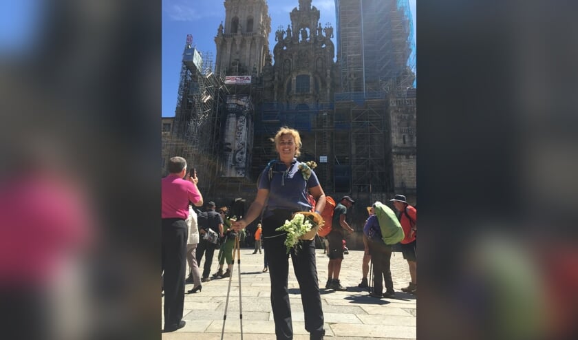 • De aankomst van Anne-Marie Kruiper in Santiago de Compostella.
