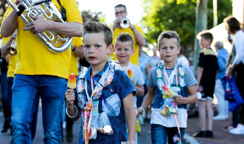 <p>• De avondvierdaagse van 2019 in Meerkerk.</p>