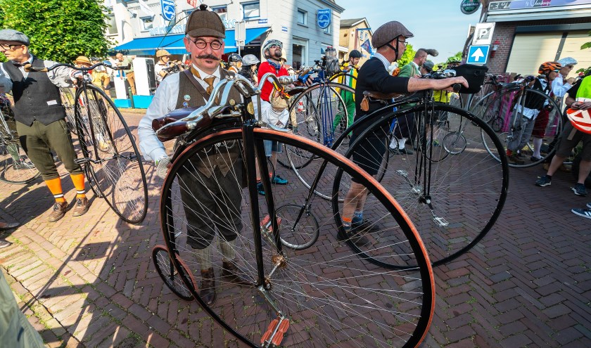 • Vorig jaar deden 34 Hoge Bi-rijders mee aan de vijfde Betuwse 11 Dorpentocht vanuit Rhenoy.