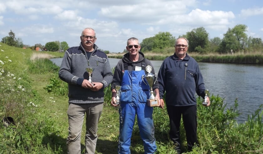 • Vlnr. Kees Sprado (tweede plaats), winnaar Wout Verwaay en Paul Reiche (derde plaats).